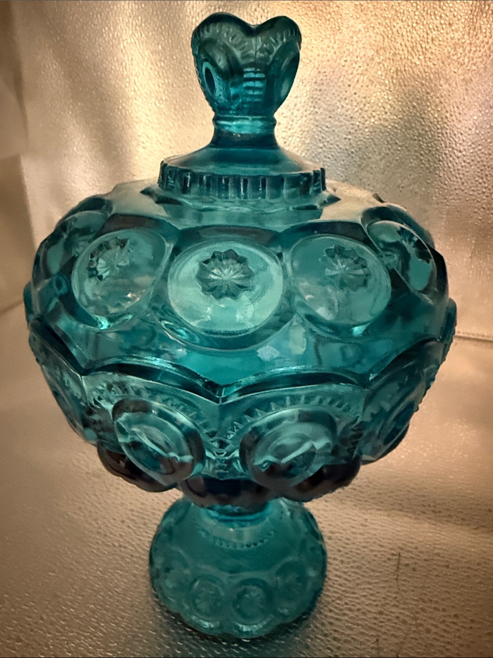 Vintage moon &star pattern circular depression and embossed stemmed pedestal - Picture 5 of 16